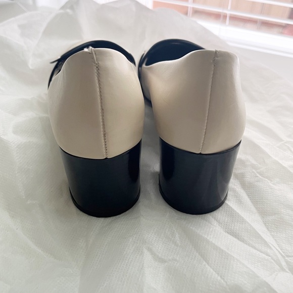 Tory Burch Leather Heeled Loafers Cream Size 8M - Picture 5 of 8